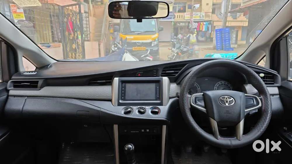 Toyota Innova Crysta 2017