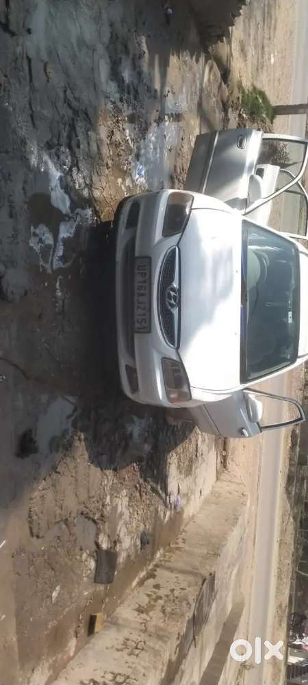 Hyundai Accent 2012 Cng & Hybrids 130000 Km Driven