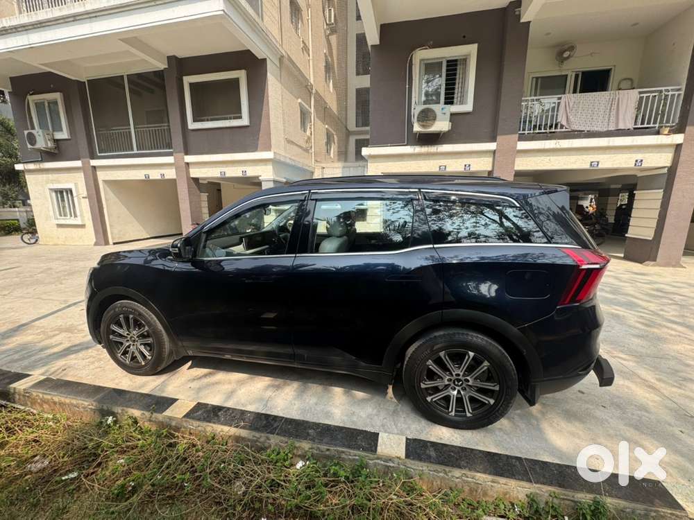 Mahindra Xuv700 2022 Petrol Automatic 7 Seater 1st Owner