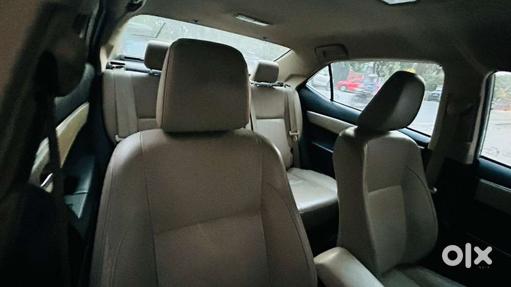 Toyota Corolla Altis 2016