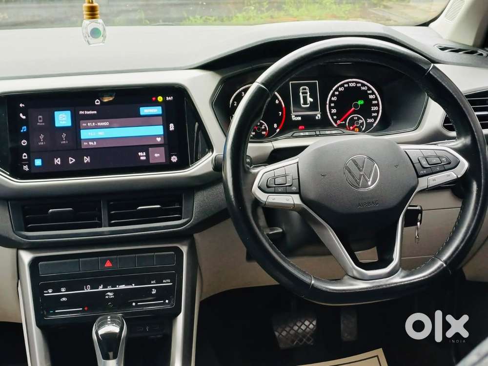 Volkswagen Taigun 1.0 Tsi Highline At, 2022, Petrol