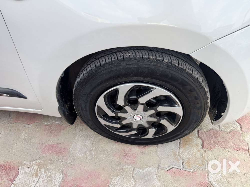 Maruti Suzuki Swift Lxi, 2018, Petrol