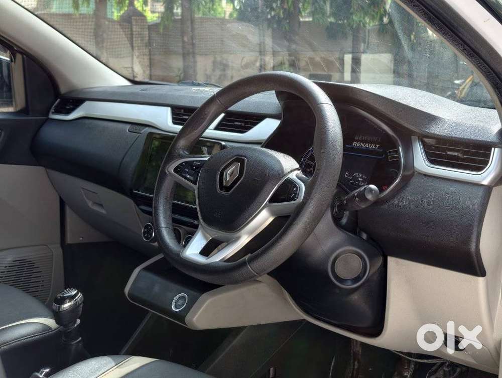 Renault Triber Rxz, 2022, Petrol