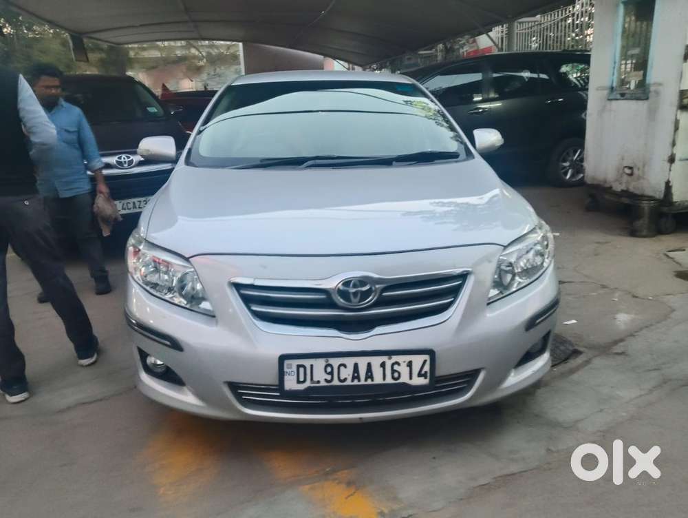 Toyota Corolla Altis 2011