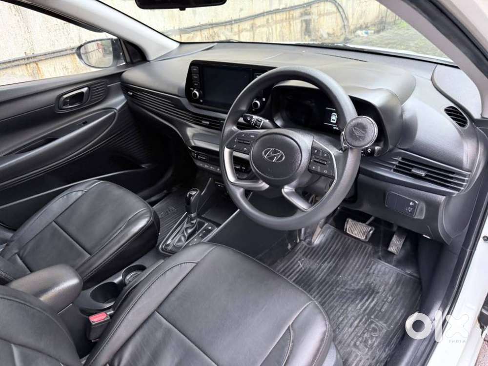 Hyundai I20 Sportz 1.2 Ivt, 2023, Petrol