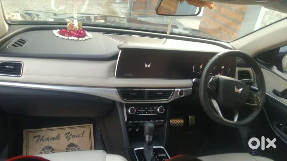 Mahindra Xuv700 2025 Diesel 5100 Km Driven