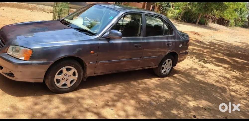 Showroom Track Hyundai Accent Executive Lpg 2009
