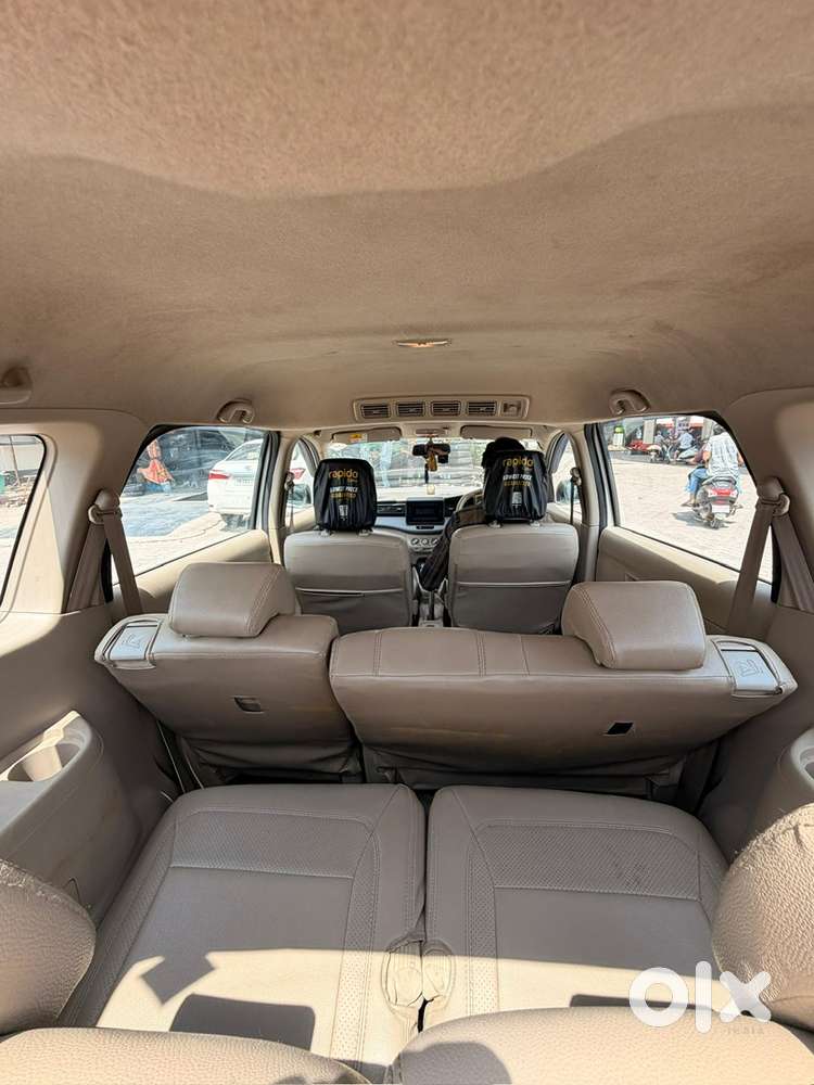 Maruti Suzuki Ertiga 1.5 Vxi 2025
