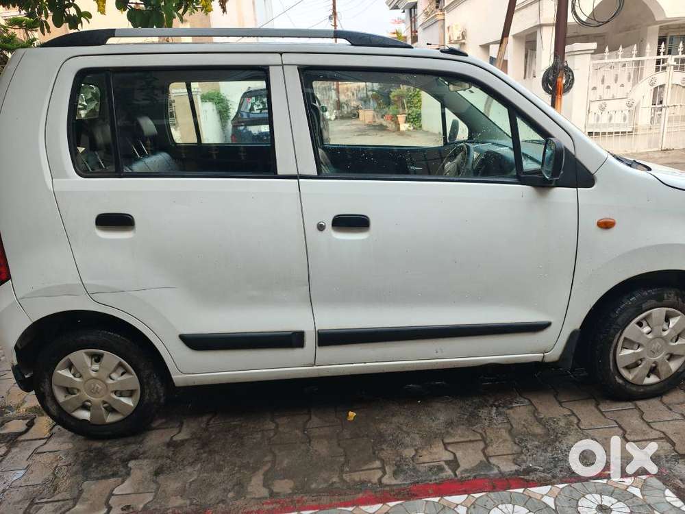 Single Hand Used Maruti Wagon R White Lxi (aug 2013) , 34213 Kms Only