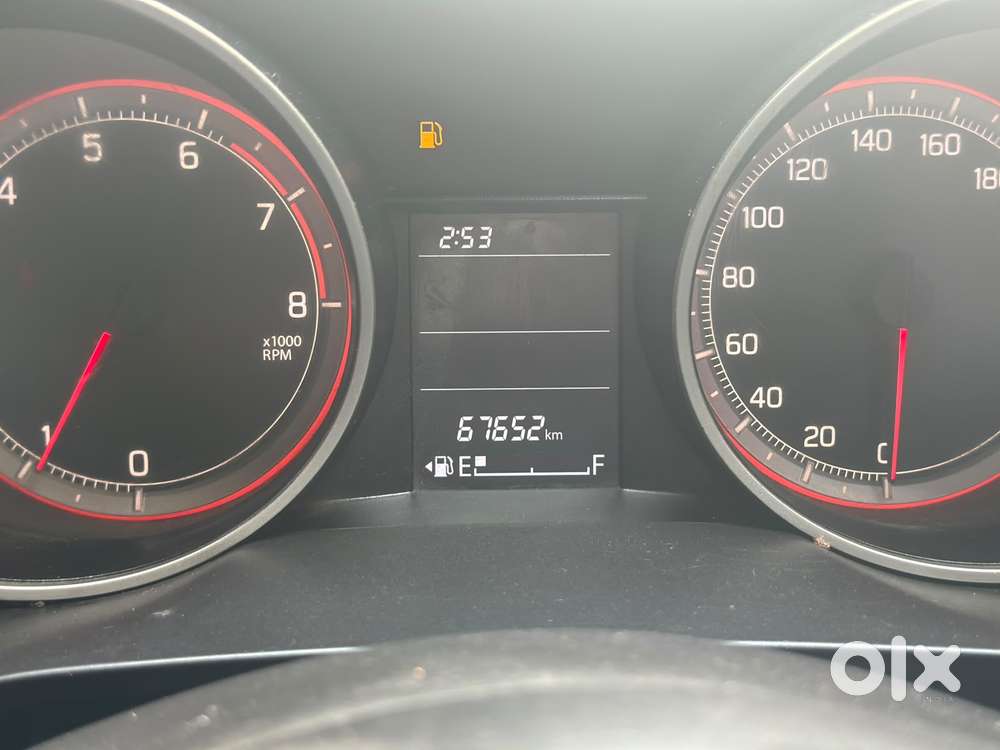 Maruti Suzuki Swift 1.2 Vxi (o), 2023, Petrol