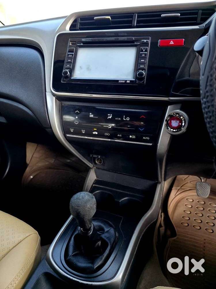 Honda City 1.5 Vx I-dtec Mt, 2016, Cng & Hybrids