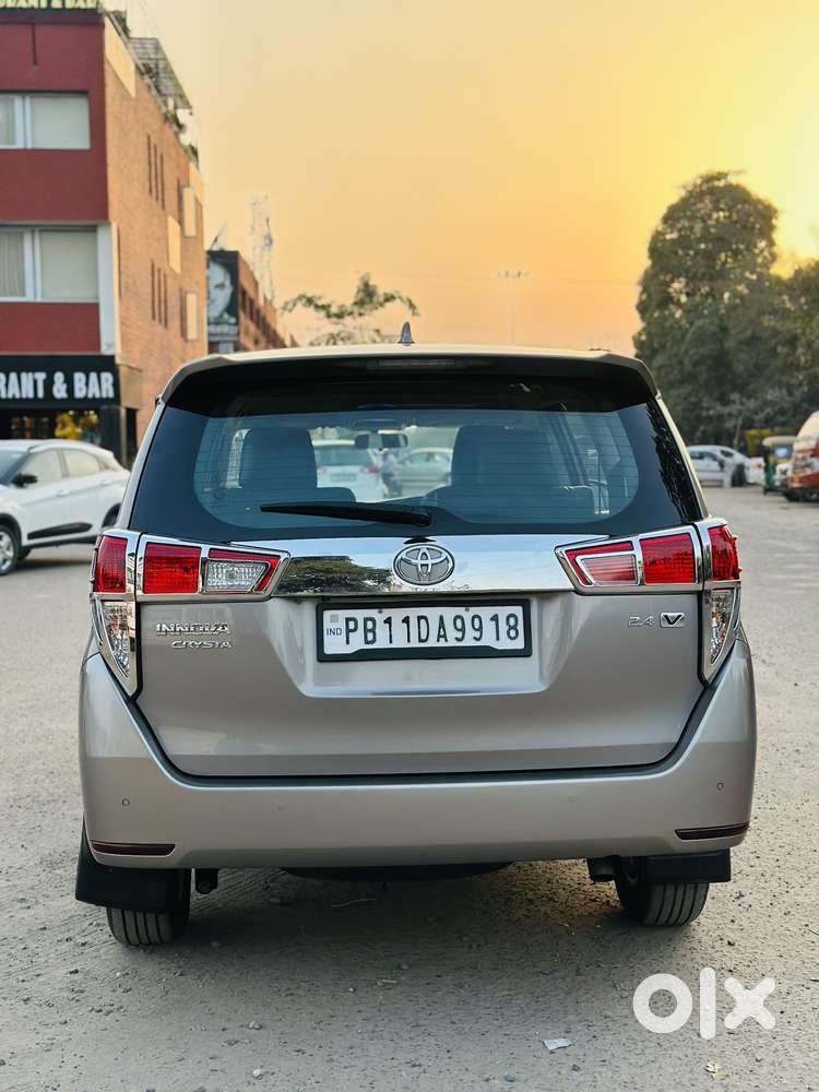 Toyota Innova Crysta