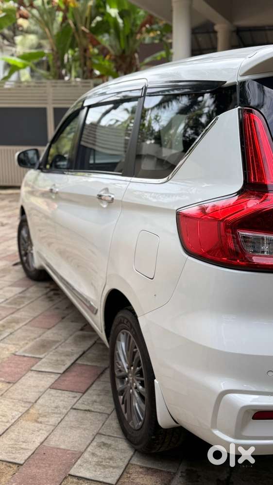 Maruti Suzuki Ertiga Zxi