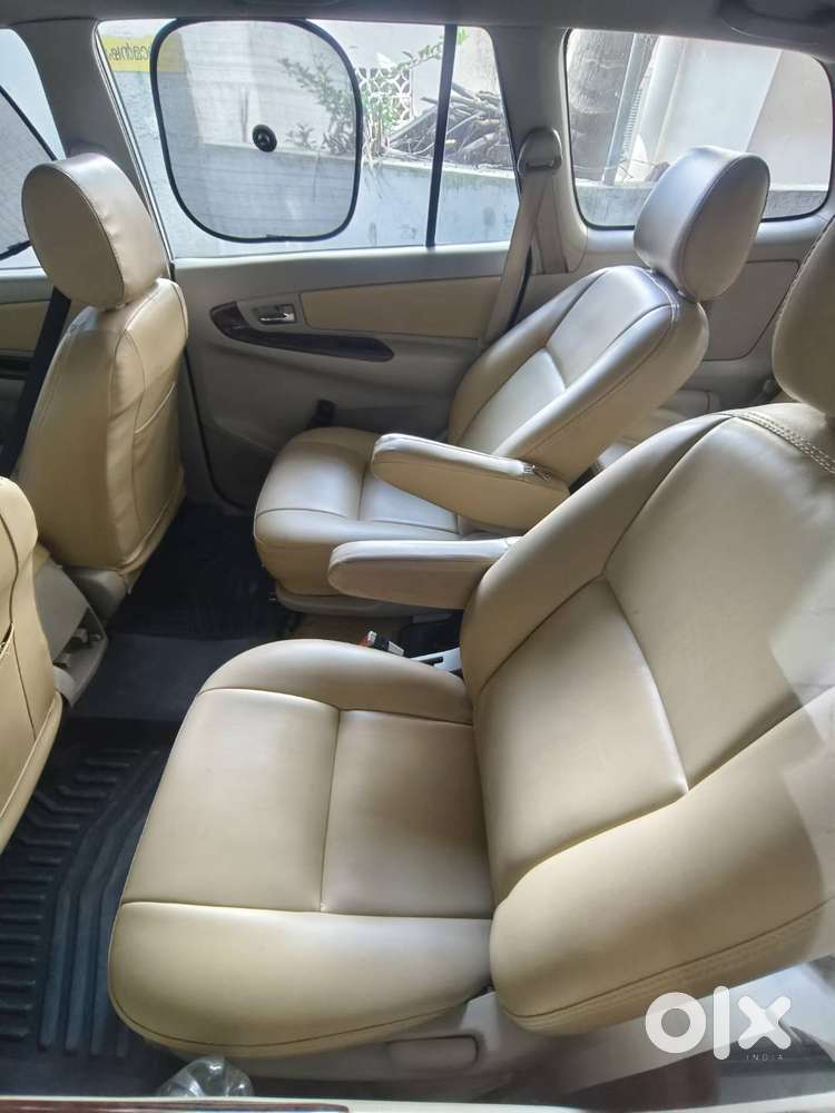 Innova 2.5v Diesel Manual Full Option