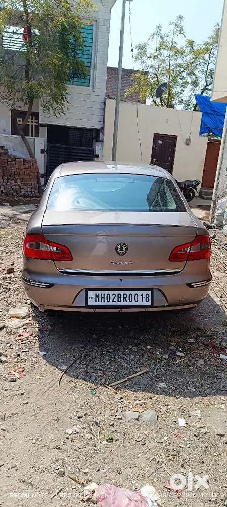 Skoda Superb 2011