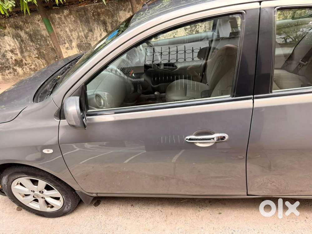 Nissan Sunny 2011 Petrol 55000 Km Driven