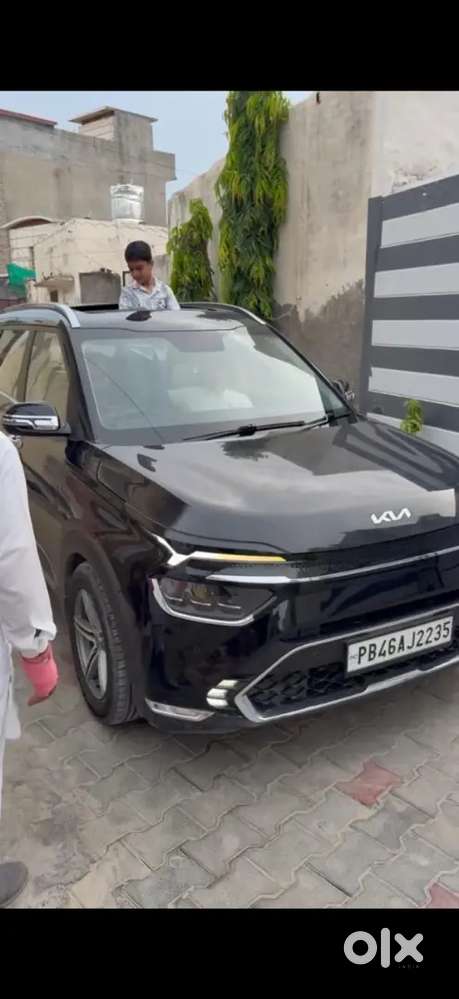 Kia Carens 2022 Diesel Manual Top Model Today Price Is 1985000 +