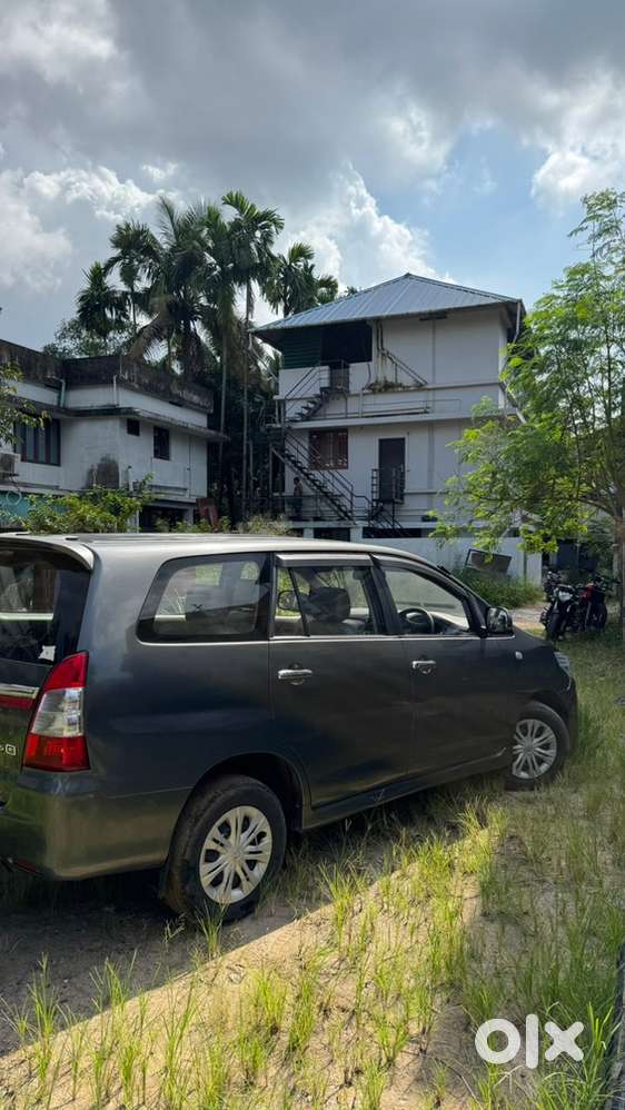 Orginal Kerala Toyota Innova 2012 Diesel Well Maintained