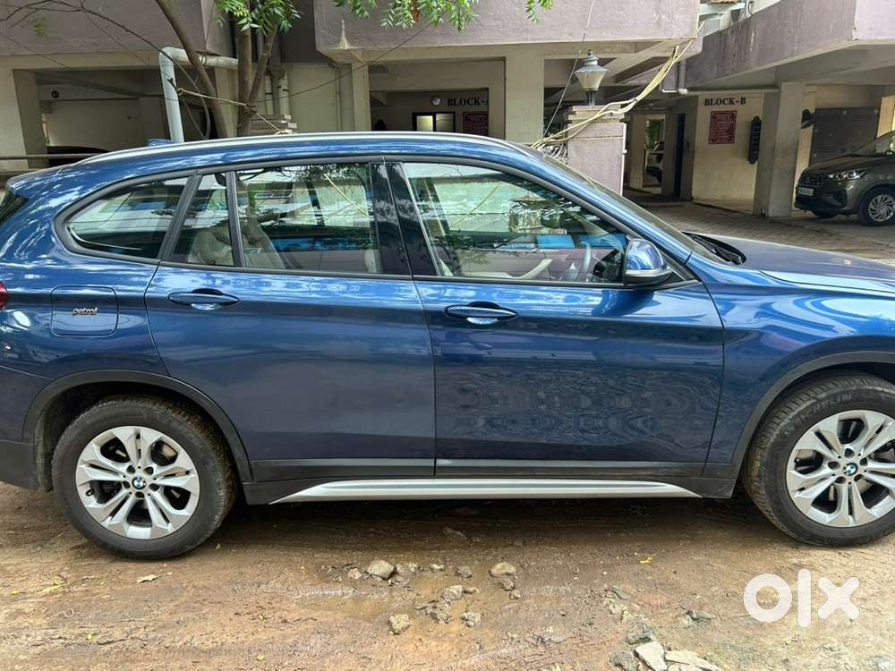 Bmw X1 2022 Km Driven