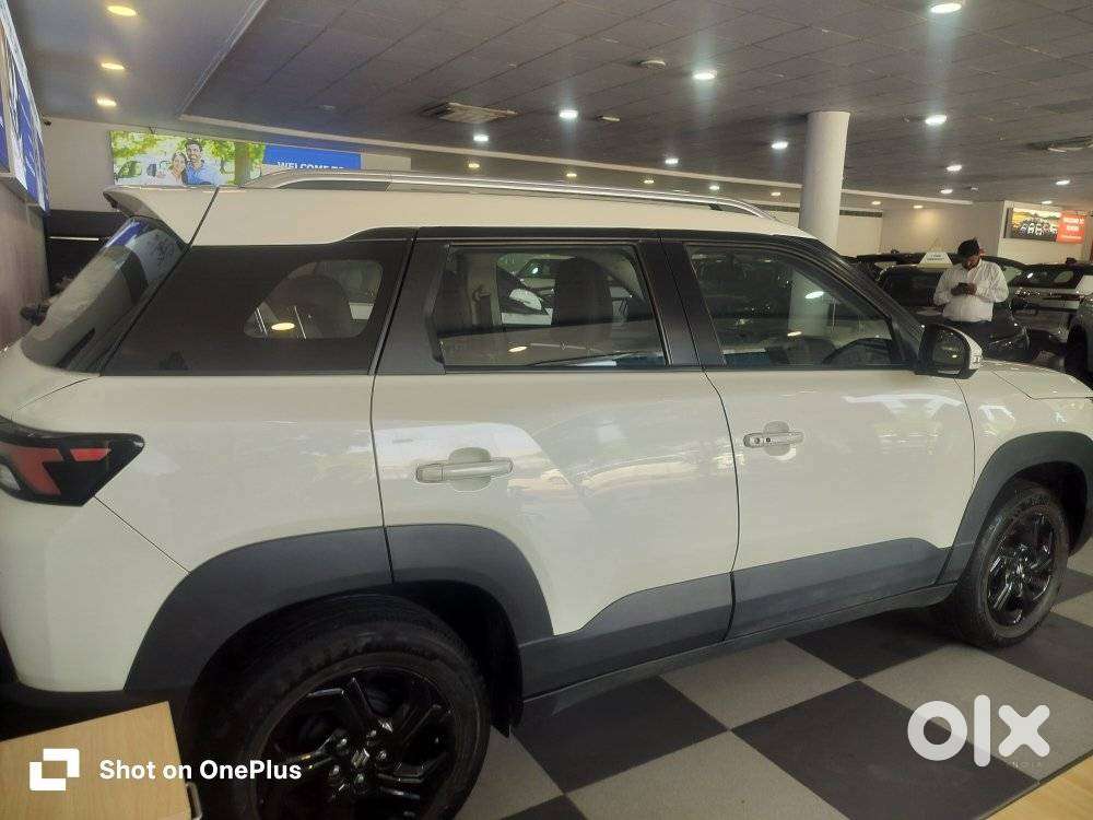 Maruti Suzuki Vitara Brezza 1.5 Zxi At, 2024, Petrol