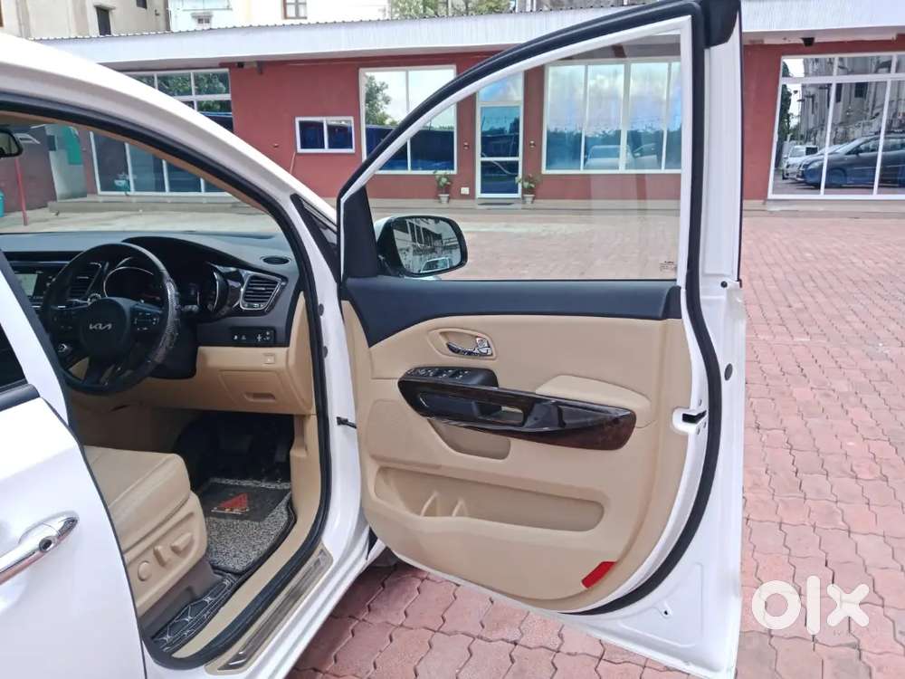 Kia Carnival Limousine 2023