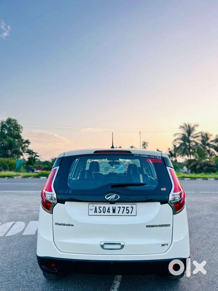 Mahindra Marazzo