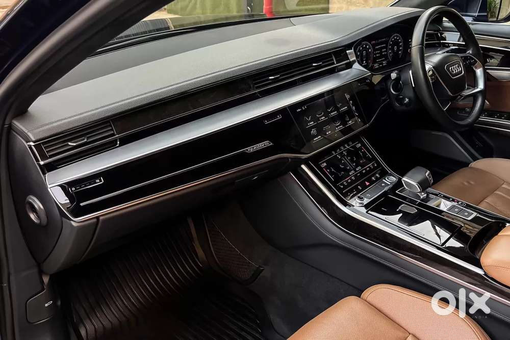 Audi A8 L, 2020, Petrol