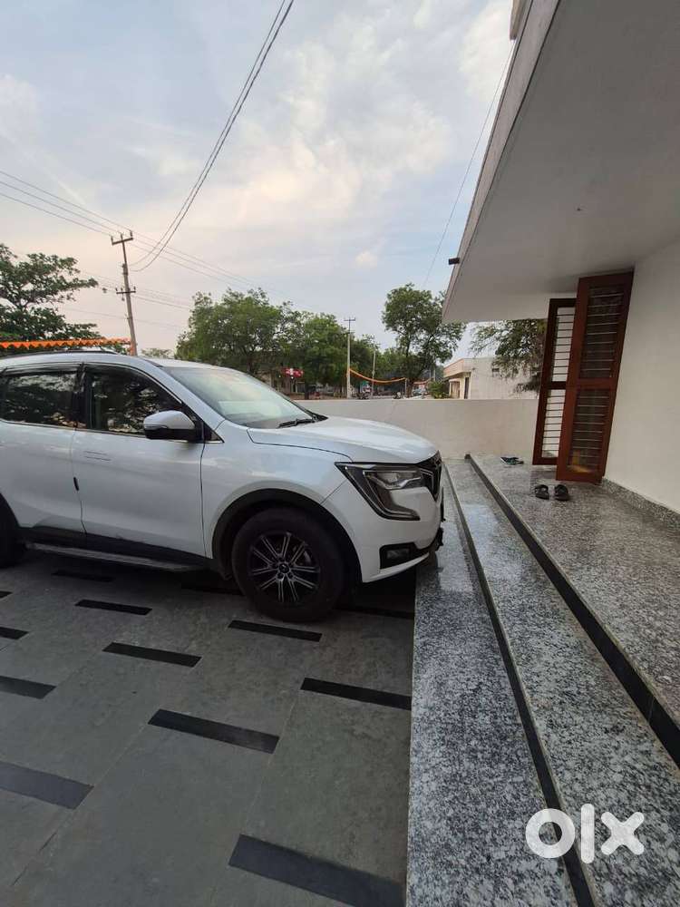 Mahindra Xuv700 2025 Diesel 10000 Km Driven