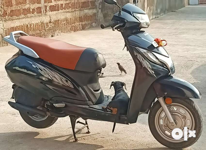 olx activa scooty