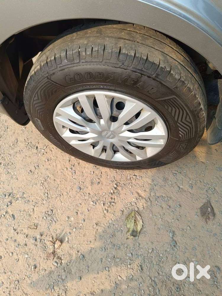 Maruti Suzuki Swift Dzire 1.3 Vxi, 2022, Petrol