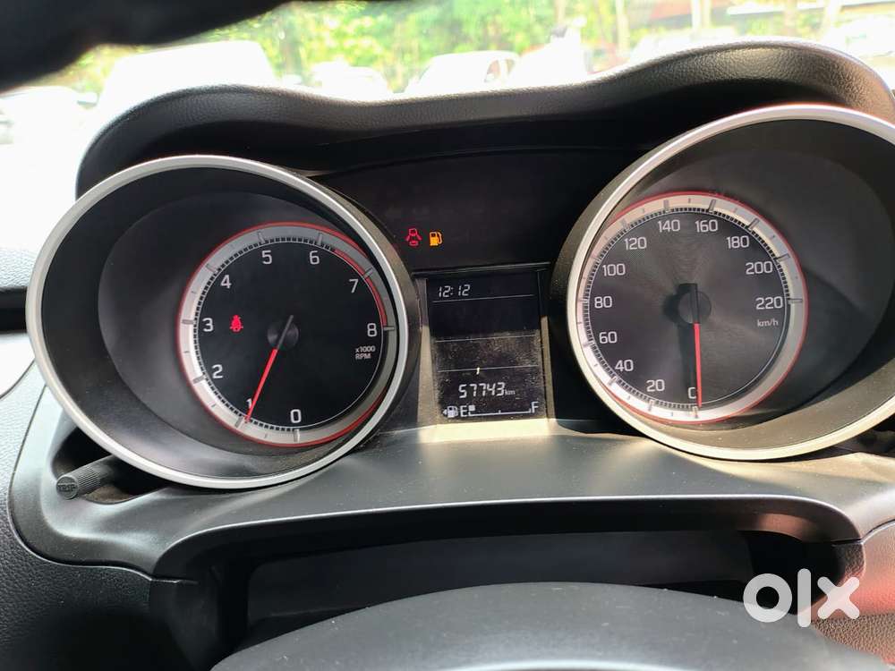 Maruti Suzuki Swift 1.2 Vxi (o), 2022, Petrol