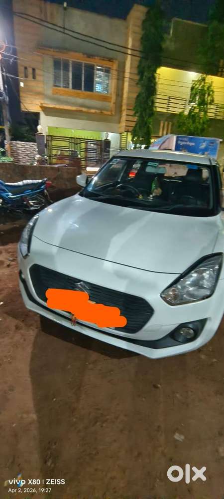 Peral White Automatic Swift