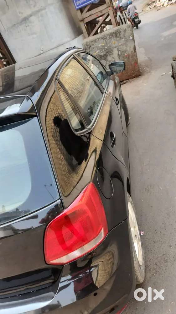 Amazing Condition Polo Highline Diesel 
Model=2012/sept 
97000 Km Run