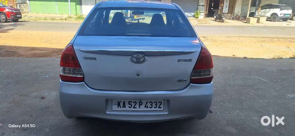 Good Condition New Toyota Clutch Plate And New Tyres New Seat Covers