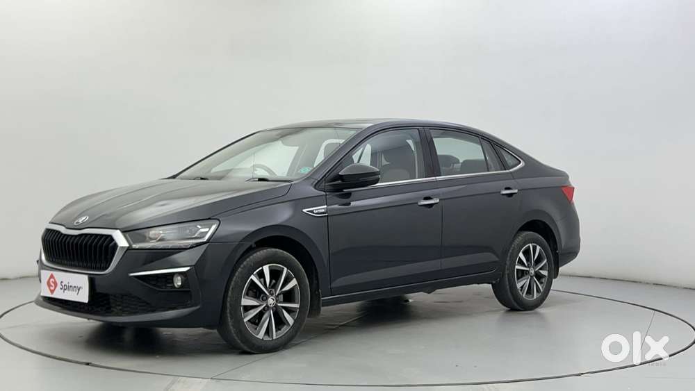 Skoda Slavia Style 1.0l Tsi At, 2022, Petrol