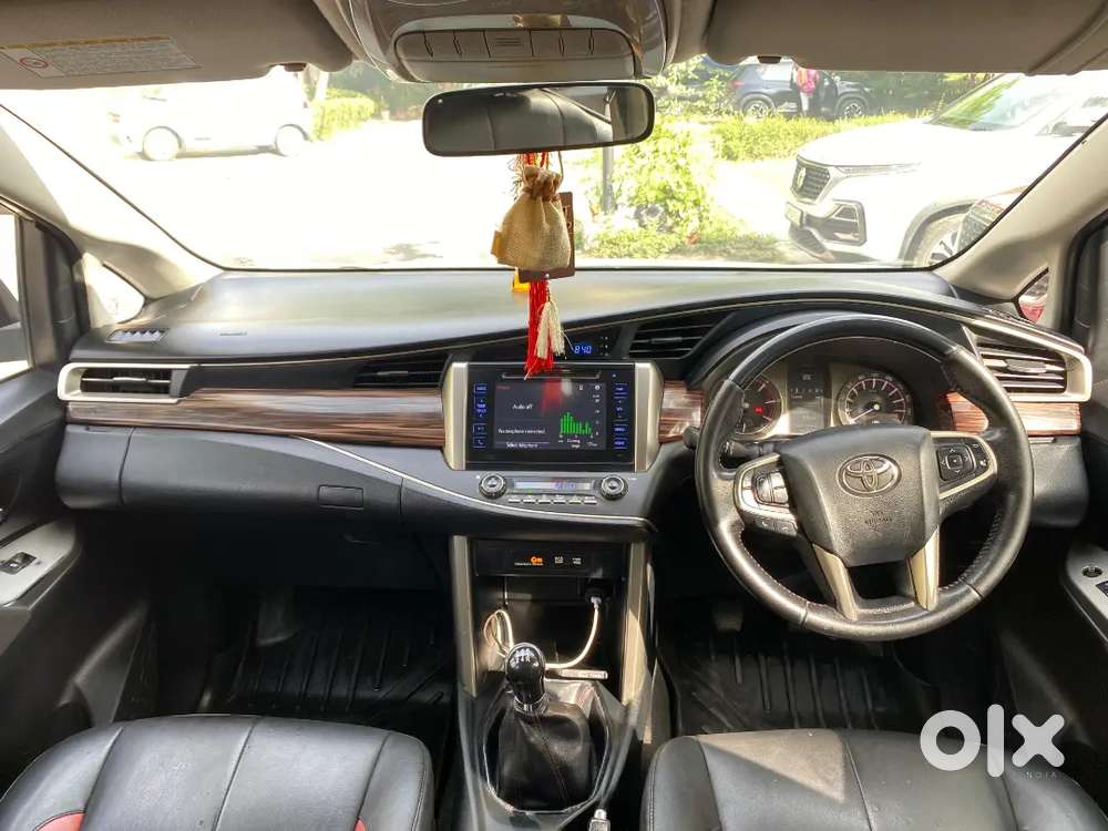 Toyota Innova Crysta Touring Sport 2017