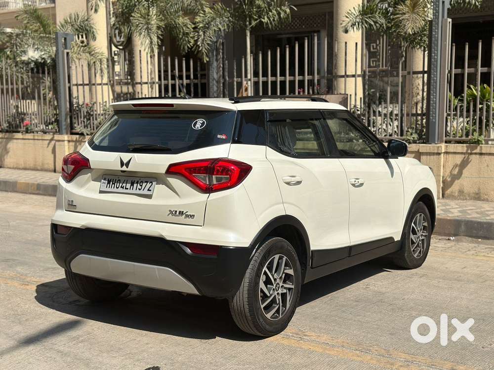 Mahindra Xuv300 W8 (o) 1.5 Diesel Amt, 2023, Diesel