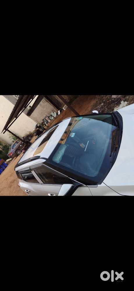 Mahindra Xuv300 Petrol 2024