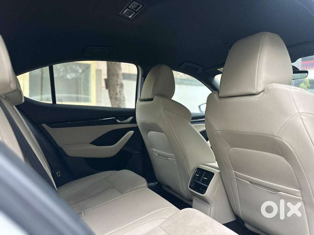 Skoda Octavia 2.0 Style Tsi At, 2022, Petrol