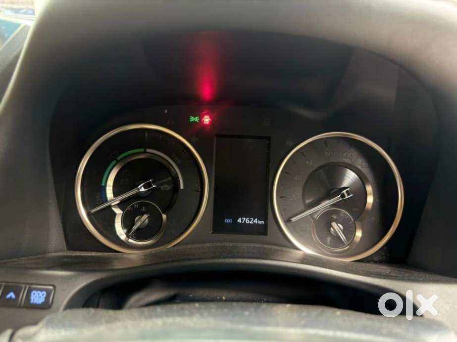 Toyota Vellfire 2.5 Hybrid, 2022, Petrol