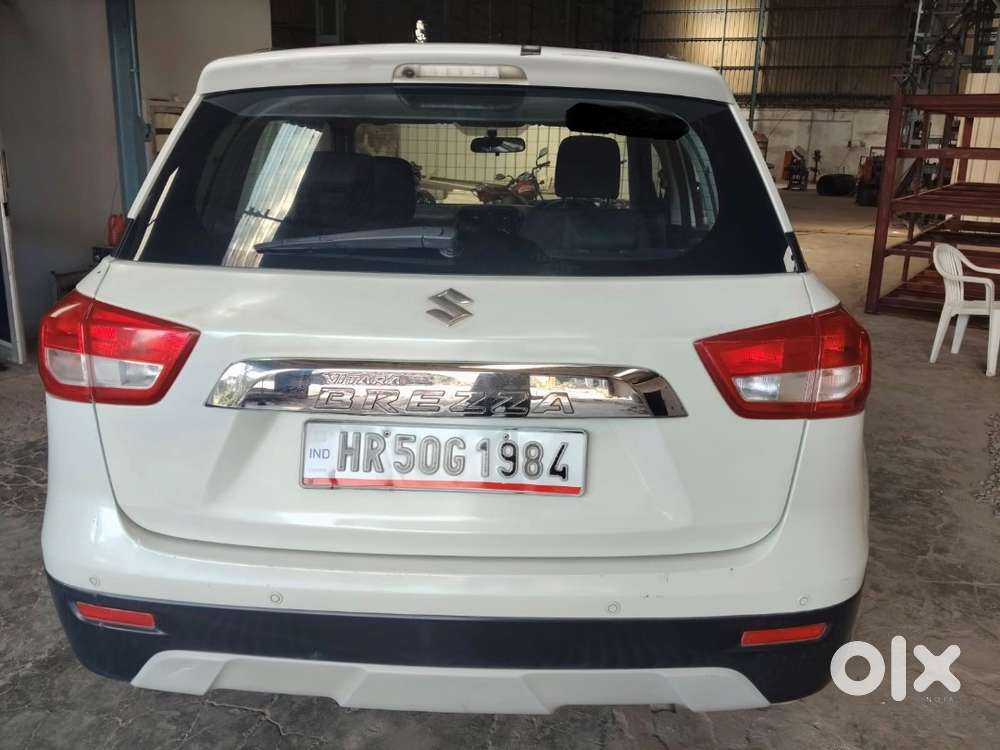 Maruti Suzuki Brezza Automatic 2019 Diesel 90000 Km Driven