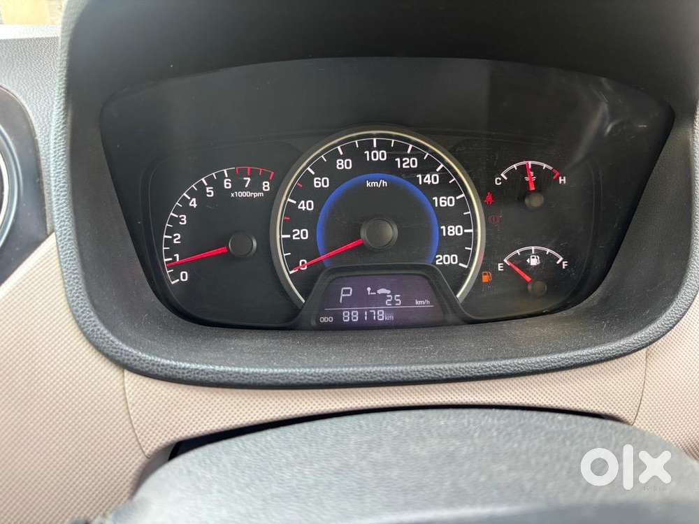 Hyundai Grand I10 2014 Automatic (cng + Petrol) 88178 Km Driven