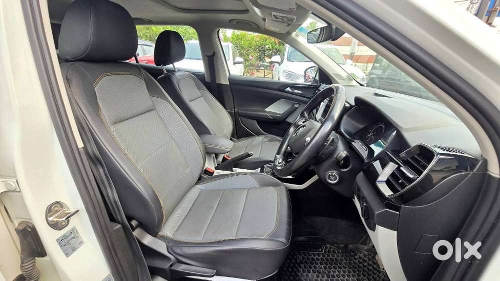 Skoda Kushaq 1.0 Tsi Style, 2023, Petrol
