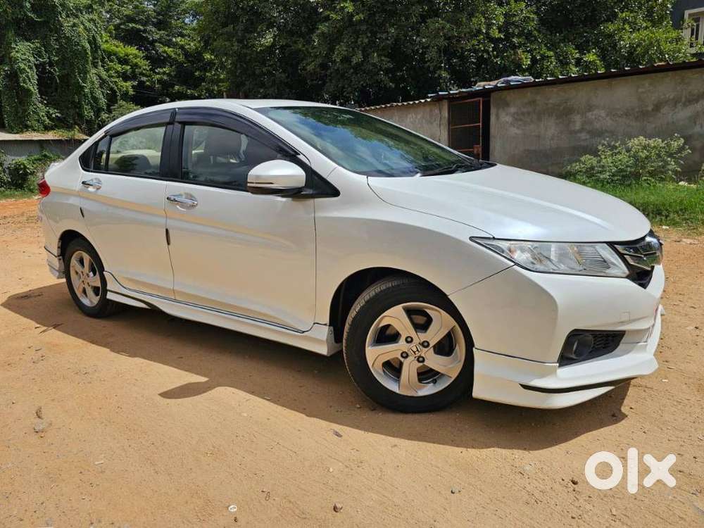 Honda City 1.5 V At Sunroof, 2015, Petrol