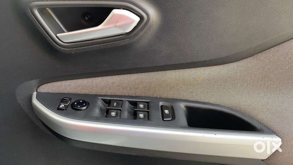 Nissan Magnite 1.0 Xv Dual Tone, 2021, Petrol