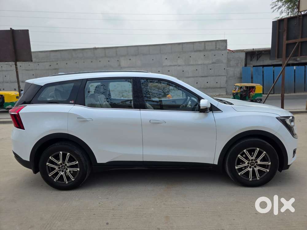 Mahindra Xuv700 2.0 Ax 7 Petrol At Luxury Pack Str, 2023, Petrol