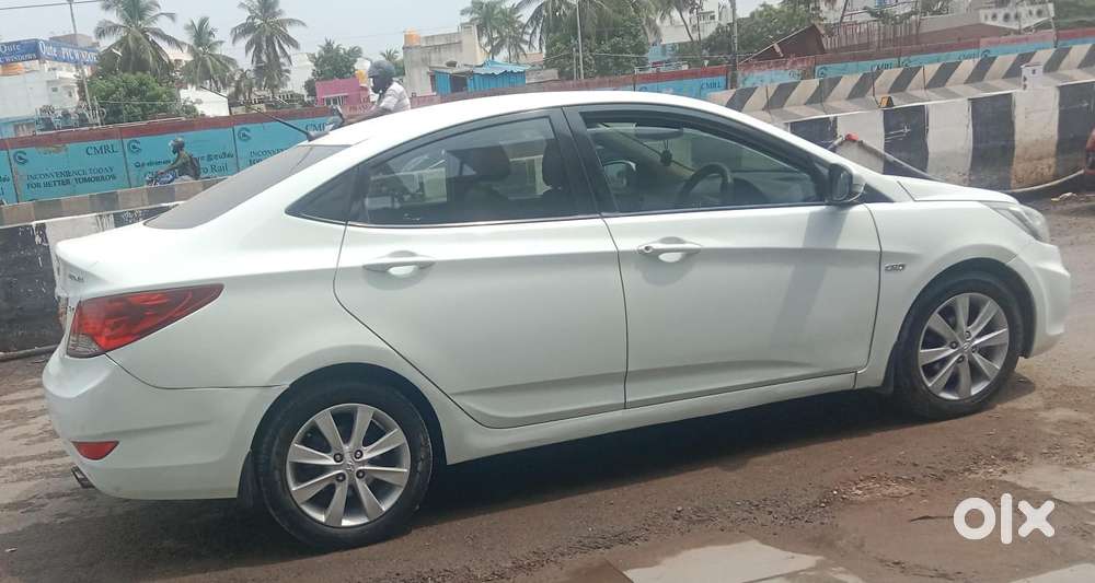 Hyundai Verna Fluidic 1.6 Vtvt Sx, 2012, Diesel