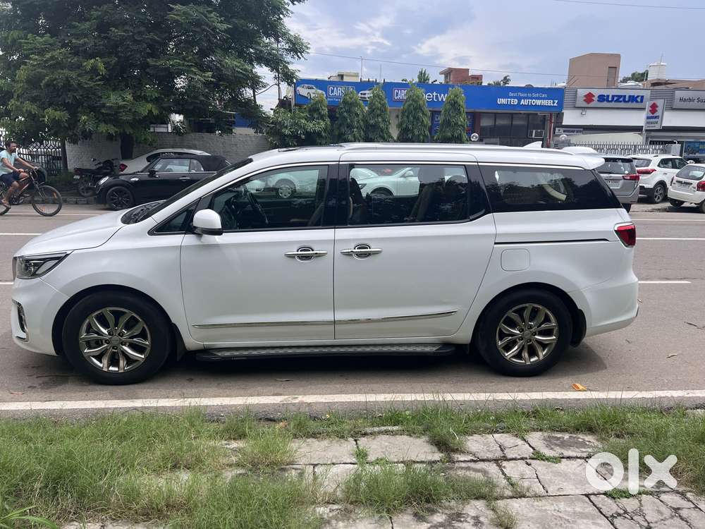 Kia Carnival Limousine Plus 7 Str, 2020, Diesel