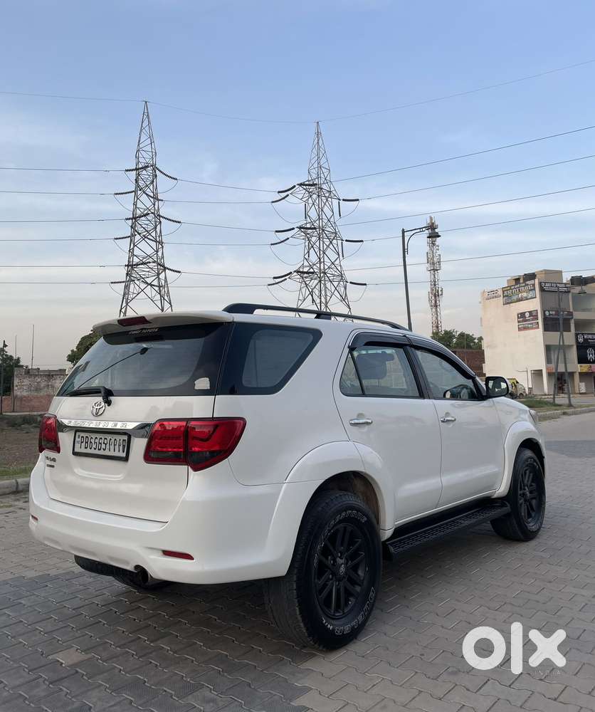 Toyota Fortuner 2011-2016 4x2 At, 2015, Diesel