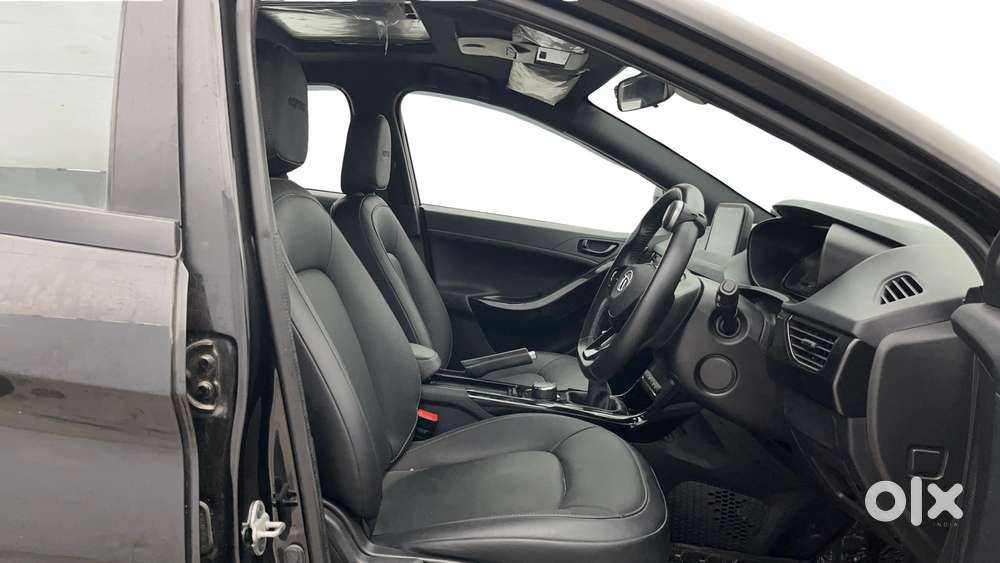 Tata Nexon 1.2 Revotron Xz Plus (l) Dark Edition, 2023, Petrol